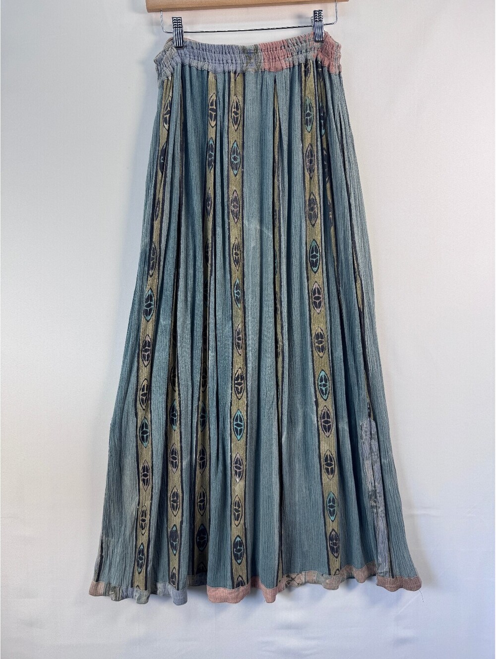 Vintage Kusnadi Crinkle Rayon Maxi Skirt Batik Art To Wear Boho Lagenlook Sz S - Picture 6 of 9